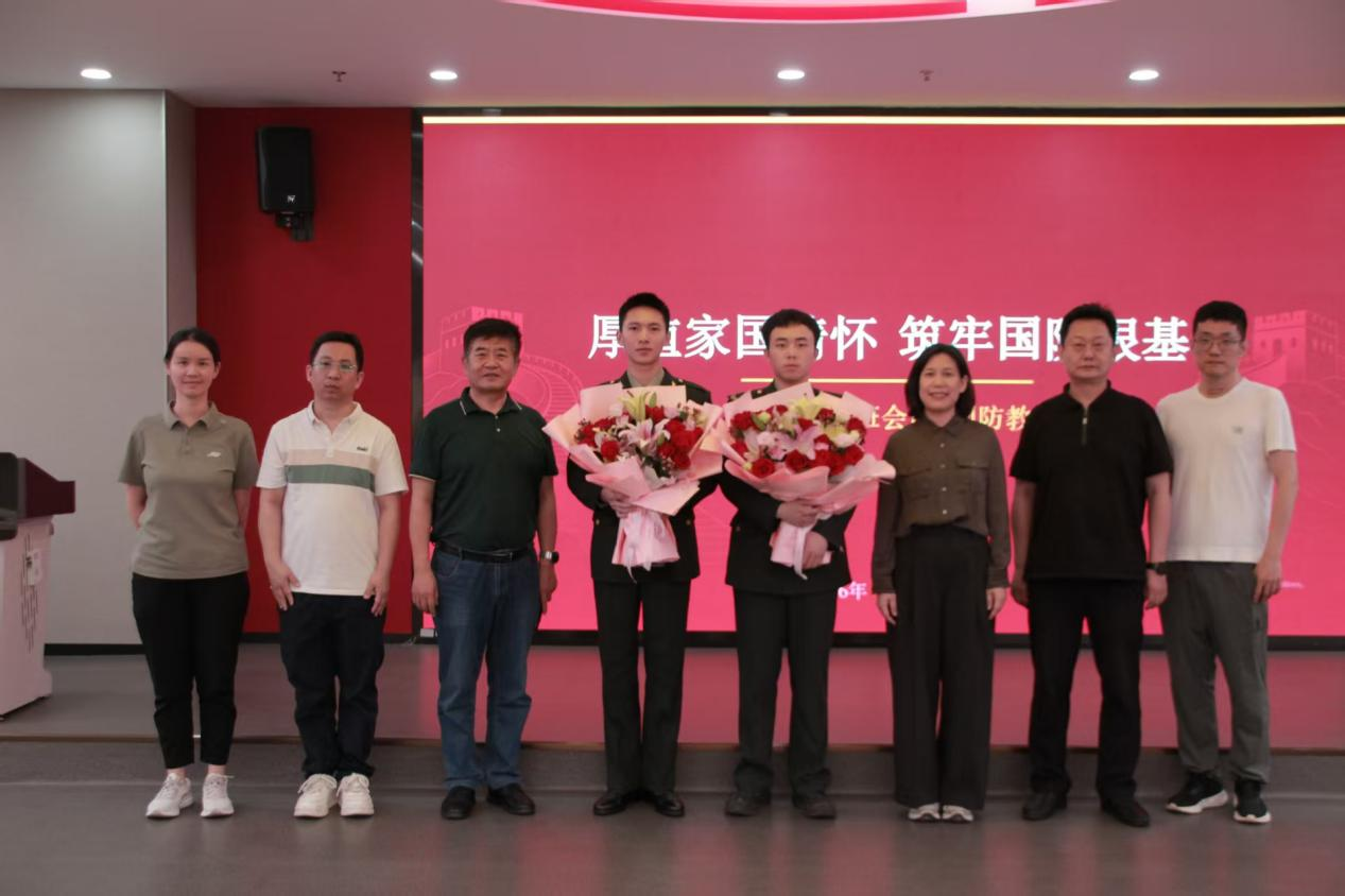 图片4.png 图片4.png